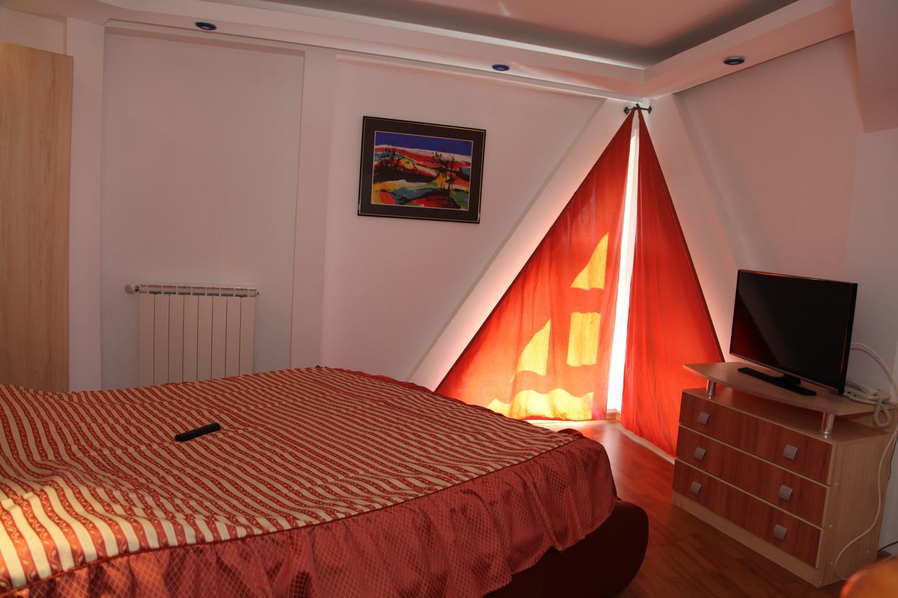 Pensiunea Mihaela Poiana Brasov Buitenkant foto